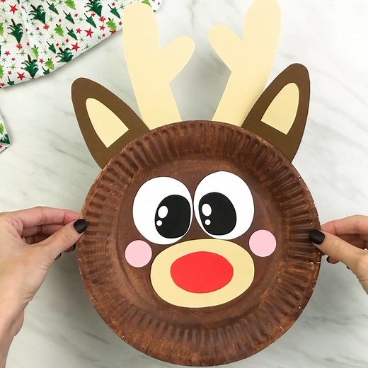 92K views · 2.8K reactions | Grab those paper plates and make this cute reindeer craft! Get the template on the blog. | Simple Everyday Mom | Facebook