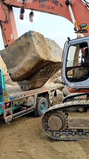 Stone loading 🔥#excavator #loading #granitemine #stoneloading #varilshorts