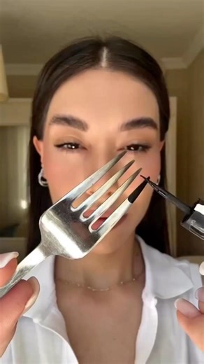 Viral eyeliner hack #viral #shorts #eyeliner #hacks #ytshorts