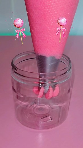 Sweet fruity blend of cotton candy, lemon drops, caramel and raspberry jam. A best selling scent!💗 #whippedscrub #whippedfoamingscrub #pinksugarfoamingscrub #pinksugarscrub #russianpipingtip #foamingscrubpiping