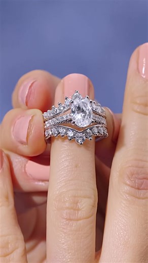 ✨ You’ve seen the brilliance, now experience the transformation. 💍 The Vanguard Collection by Verragio redefines modern bridal with designs that evolve alongside your love story. Featuring the exclusive Ring Embellisher™, each piece lets you personalize your look instantly, adding dimension, drama, and endless styling possibilities. Crafted with exceptional artistry and innovation, Vanguard is designed to change with you, today and forever. 💘 Now available at select authorized Verragio Boutiqu