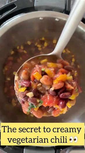 The Secret to the BEST Instant Pot Chili? (You'll NEVER Guess!) #instantpotvegetarianchili
