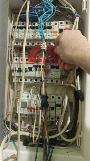 wire deviation from short circuit