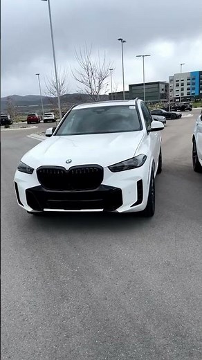 Is BMW Really The Best? BMW X5 Vs Range Rover Sport