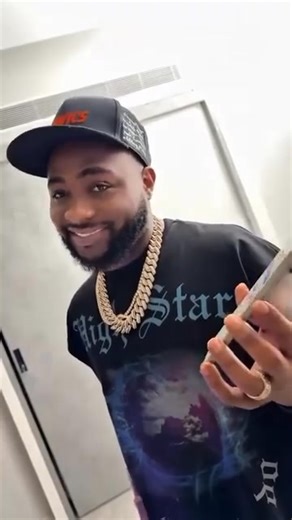 Funny Video of Davido asking AI that “do you know that I am the real David”? | Davido's Update