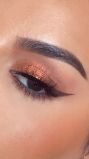 Fox Eye Makeup Tutorial: Copper Eyeshadow Step-by-Step