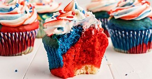 RED WHITE AND BLUE CUPCAKES