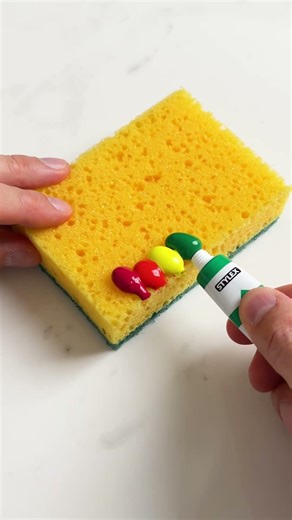 Rainbow Art Adventure: Fun Painting Hacks for Kids! 🌈🎨 #creativity #kidsfun #arttime