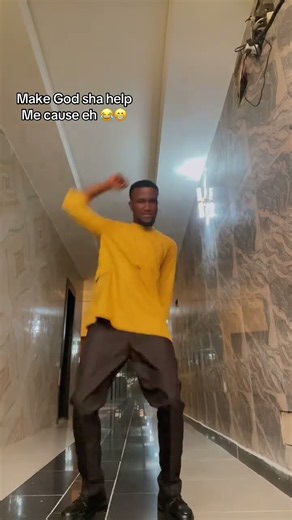 Let me hold you tight never felt more entertaining 😊😀 #dance #comedancewithme #dancetime