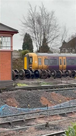 West Midlands Class 395’s blast through the mainline parallel to Kidderminster | SVR | 07/12/2025
