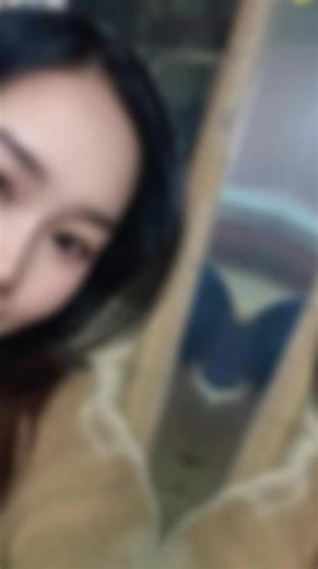 在忙，在乐，在调整，在找更好的自己。 #AI扩图