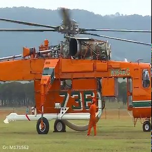 Sikorsky-Erickson S-64 Skycrane firefighting in Lagonisi | Discover World