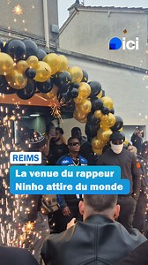 Le rappeur Ninho est venu inaugurer un restaurant à Reims ce week-end 🎤 Plusieurs centaines de personnes, surtout des jeunes, se sont déplacés pour l'occasion, boulevard Charles Arnould | ici Champagne-Ardenne