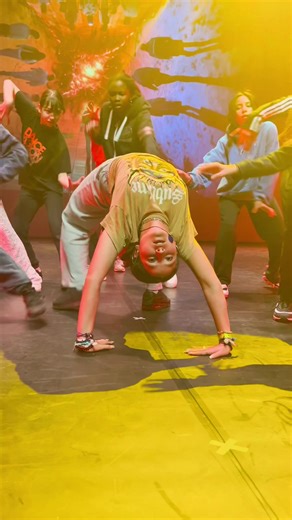 Revis avec nous la journée de répétition générale de notre show « AND…ACTION ! » ✨ #dance #danceshow #danceschool #dancer #brussels #studio_vibes