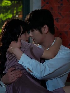 帮我🥺 Help me.❤️‍🔥 #炽热吸引 #Affinity #方瑾 #JinFang #崔雨鑫 #YuxinCui #sentinelguideau #SentinelxGuide #YOUKU #优酷 | 优酷Youku