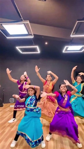 Village Vibe💃🔥 #shorts #thalapathydance #dancelove #lovedance