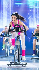 El Desafío on Instagram: "@martaa_diiaz consigue llevar el spinning a otro nivel haciendo una coreografía sobre pedales 🚴🏻‍♀️ #spinning #coreografía #desafío #música #pedales #bicicleta #chenoa #ElDesafío6"