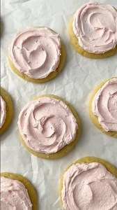 Crumbl Sugar Cookies (COPYCAT recipe!)