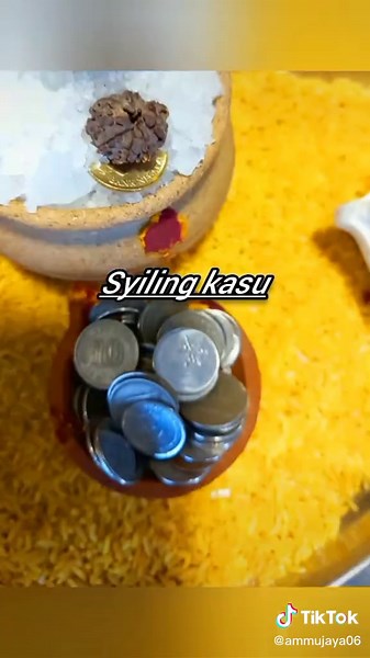 Mahalakshmi Pooja Vibes: Positive Prayers and Rituals