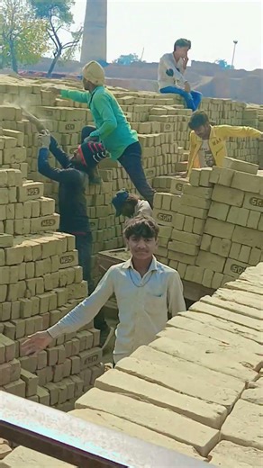 Tere pyar mein Mar Java 🥀💔 #lovestatus #song #song #trending #hindisong #viralsong