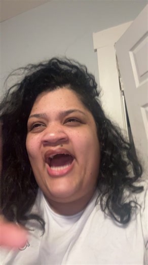 FUPA GANG 👙🦋 (@girlwithagutt)’s video of kid rock