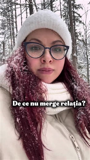 Relația ta nu merge, oricât de mult te-ai străduit? Psihologul meu spune clar: problema nu e „caracterul” ei. Problema e rolul în care ai pus-o. Femeia nu este construită psihologic pentru supraviețuire continuă, competiție zilnică și presiune financiară. Ea este construită pentru creație, relație, sensibilitate, frumusețe și viață emoțională. Când o trimiți să „tragă” ca un bărbat: \t•\tîi ceri să-și suprime emoțiile, \t•\to obligi să fie dură, \t•\tîi tai spațiul de feminitate. Da, ea poate mu