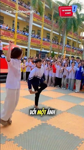 Ways to get attention at school: 😂 #shorts