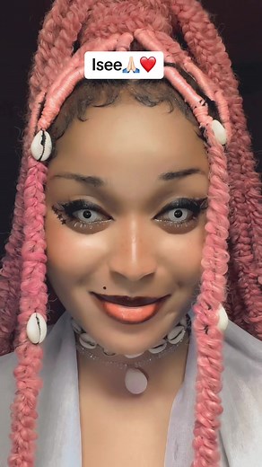 Discover Shaima: The Young Goddess of Style