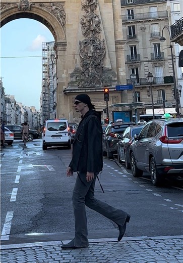 paris 🇫🇷 #paris #traveltok #xyzabc #dc #model