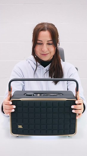 My favourite audio brand @JBLeurope dropped some BEAUTIFUL new speakers called the Authentics range, and this is the JBL Authentics 300. It has so many cool features and packs a punch when it comes to the amazing audio quality, obviously, and looks so SLICK!! Also which do you guys use more, Google Assistant or Amazon Alexa? This speaker allows you to use both simultaneously! #AD #jbl #JBLAuthentics #Authentics #JBLAuthentics300 #jblspeaker #Speaker @JBLeurope