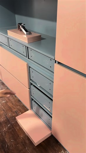 Watch a perfect drawer get installed in 10 seconds. This adjustable clamp (0.83