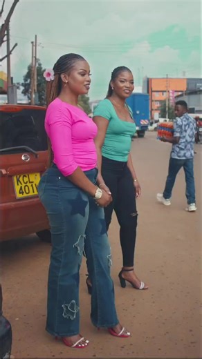 Makeup Tips for Twins: Unlock Your Unique Style