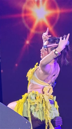 อ๊ะอายเต้นท่านี้งานวันไหล🔥 #4eve #aheye4eve #aheye #aheyekrn #อ๊ะอาย4eve #concert #fancam
