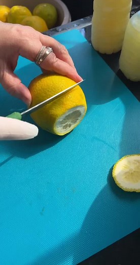 Mastering Lemon Slicing Techniques in the Kitchen
