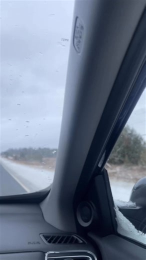 First snowfall ❄️❄️❄️☁️☁️🇨🇦🇨🇦🇨🇦 #temperature #winter #snowfall #coldweather #cold #canada #highlightsシ゚ | Sangita Das Canada