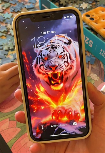 Download Cool Live Tiger Wallpaper for Your Phone