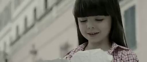 The Prey / La Proie (2011) - Trailer English