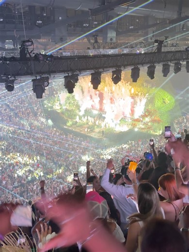 Antonio | Fitness Papi on Instagram: "No me quiero ir de aquí 🏝️"