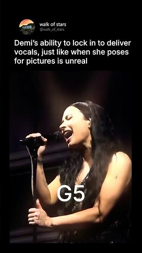 Demi kept singing like nothing [Showcase]