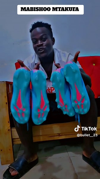 Kazi Ni Nzito Sana: Mchezo wa Mpira wa Miguu