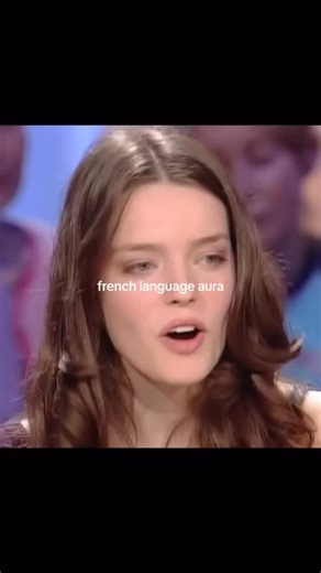 French Classes by Div 🇫🇷 on Instagram: "Do you've this aura ? 👇🏻🇫🇷📚😍 🌍 No matter where you live - USA, Canada, India, Europe, or anywhere in the world - learning French has never been this easy, flexible, and affordable! 🇫🇷 At @frenchbydiv, we believe language should open doors - not create limits. Whether your goal is to study abroad, apply for PR or jobs, pass DELF/TCF exams, or simply achieve a personal dream — we’ll help you make it happen 💪 Here’s what makes us different: ✨ 100%