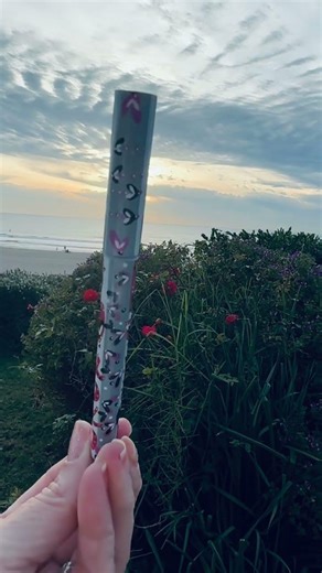 One Love- Stop settling for boring pens. Sharpies made w/ Sharpies—💕👩🏻‍🎨