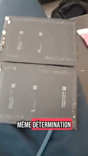 réparation tablette iPad possible aussi 772892621 contacter moi sur ce numéro