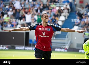 Darmstadt, Deutschland. 03rd May, 2025. 2025.05.03 xJFAx 2.Bundesliga SV Darmstadt 98 - Hamburger SV v.l., Robert Glatzel (Hamburger SV) Torjubel, Goal celebration, celebrate the goal zum 0:4 (DFL/DFB REGULATIONS PROHIBIT ANY USE OF PHOTOGRAPHS as IMAGE SEQUENCES and/or QUASI-VIDEO) Credit: dpa/Alamy Live News Stock Photo - Alamy