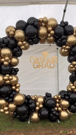 Graduation Balloon Decoration Ideas for Class of 2023