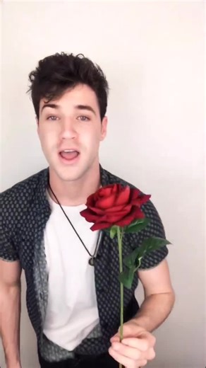 Singing Cover of Blank Space by Taylor Swift