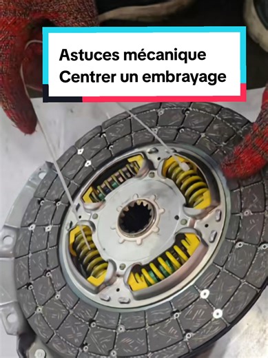 Centrer un Embrayage: Astuce Mécanique Simple