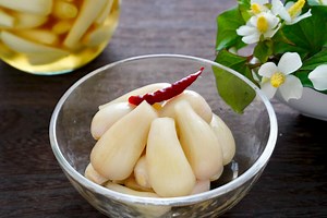 らっきょう漬け（甘酢漬け）の漬け方・作り方。パリパリ旨い！