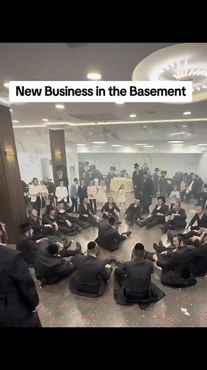 Leah Hartstein on Instagram: "NEW bizness in da Basement. Men only. Use code "Musband" for 50 percent off. #comedy"