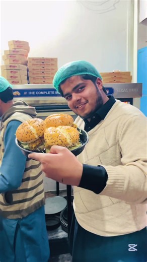 Watch it cook. Then taste it 🤤🍔. Order Now! 📞 ⁨0342-330-2020. 📍 KuzaBandai, Swat. Kuza Bandai Swat. ⏰ 11 AM – 12:30 AM. #PizzaSpot #PizzaSpotKuzaBandai #PizzaSpotSwat#PizzaMaking #freshpizza